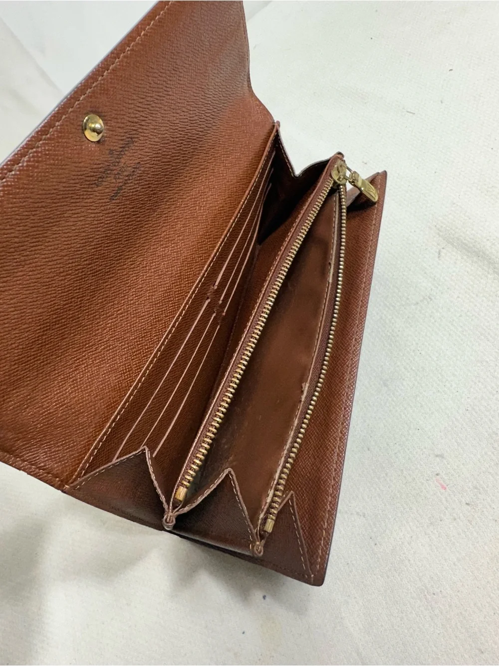 Louis Vuitton Wallet